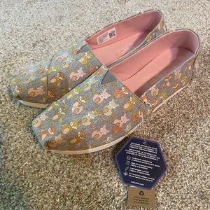 Toms size 8
